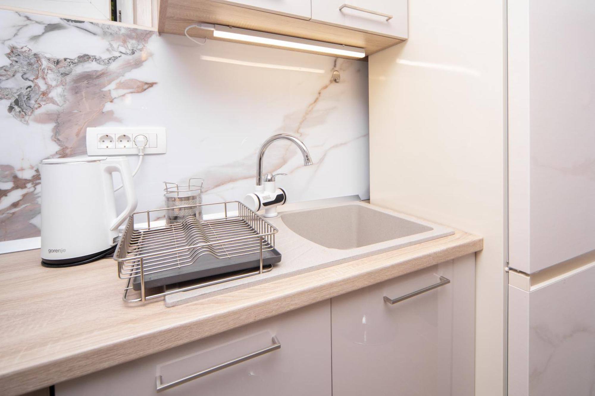 Pržno Stone Beach Apartments מראה חיצוני תמונה