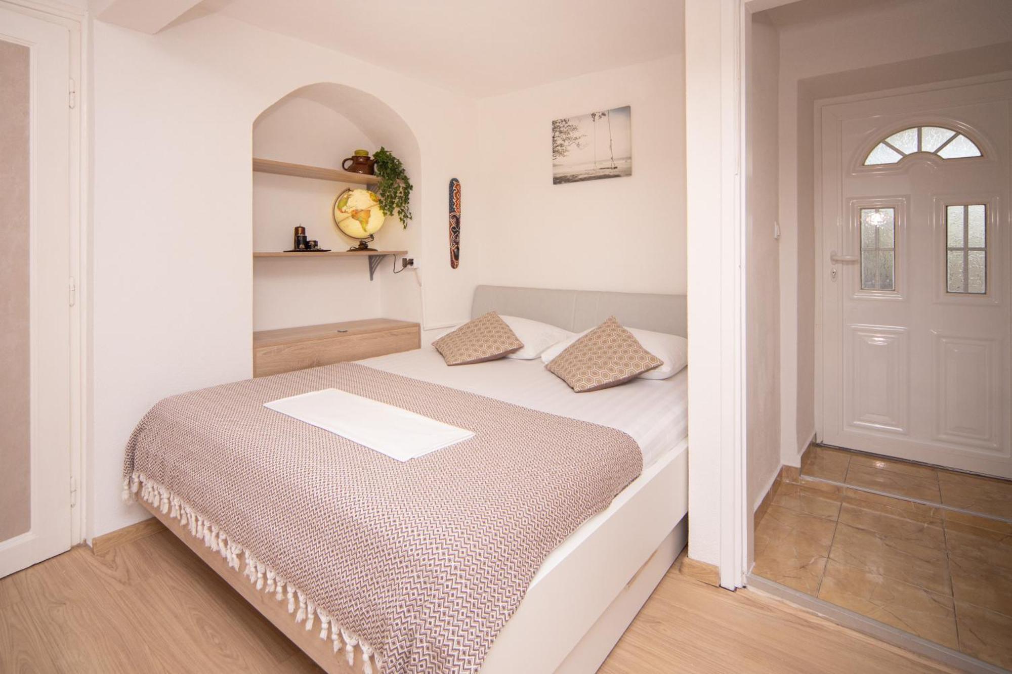 Pržno Stone Beach Apartments מראה חיצוני תמונה