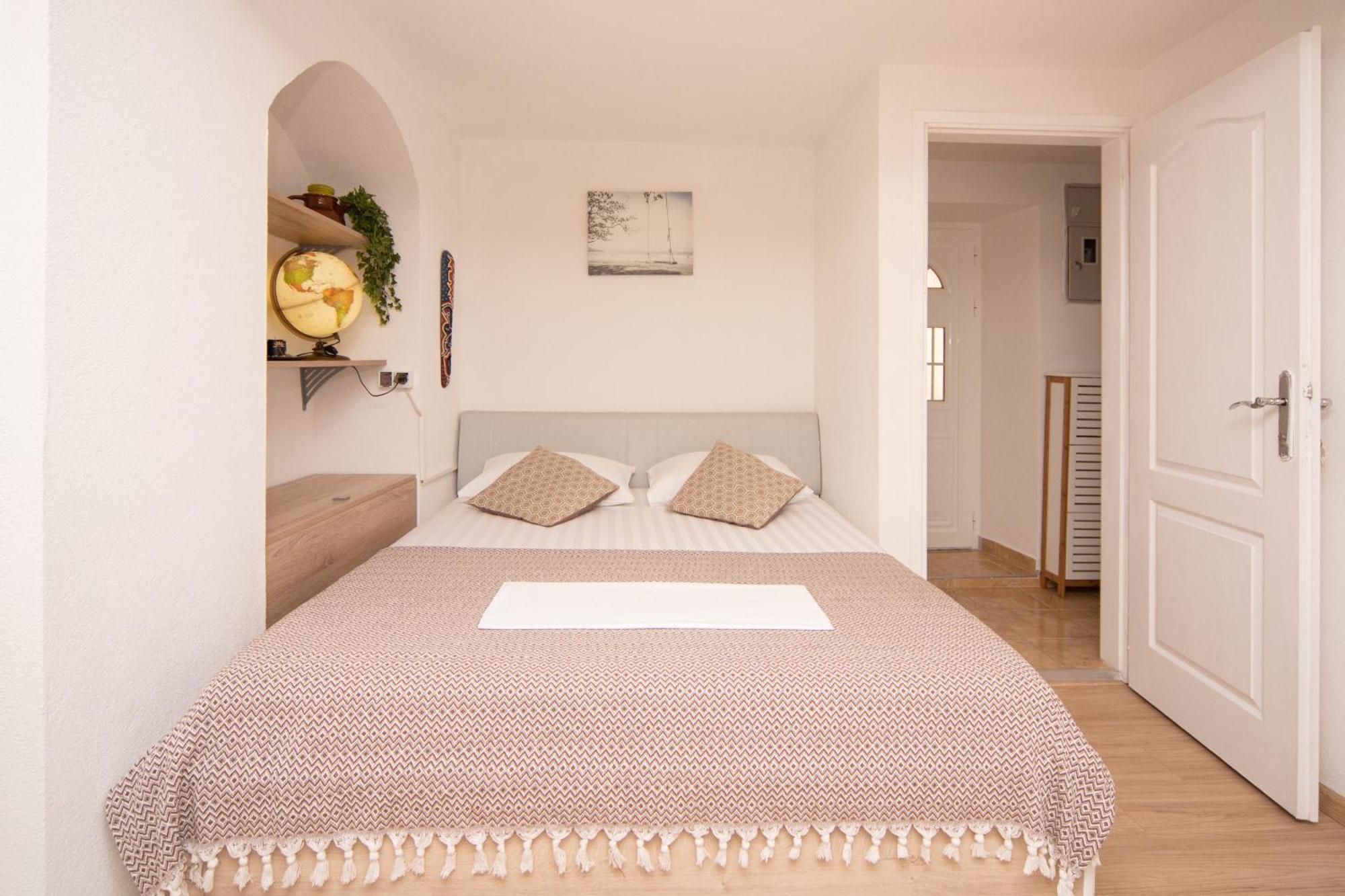 Pržno Stone Beach Apartments מראה חיצוני תמונה