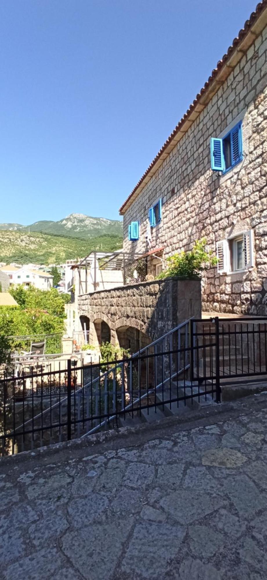 Pržno Stone Beach Apartments מראה חיצוני תמונה